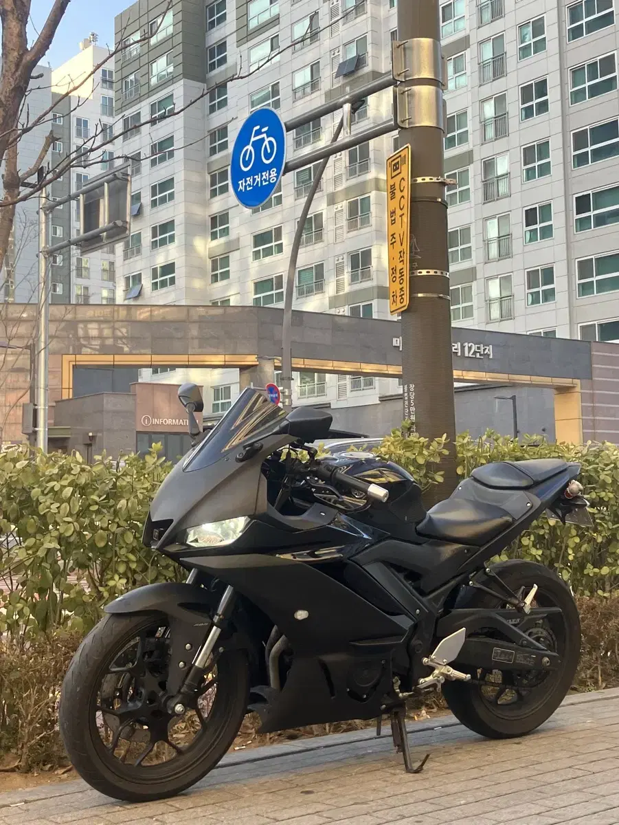 야마하 yzf-r3